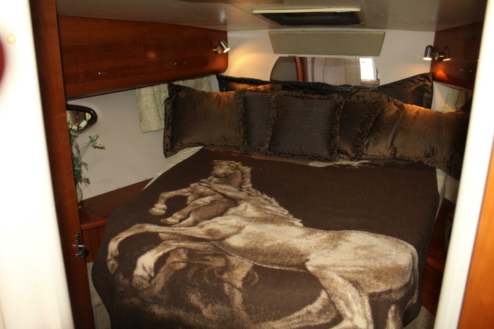 2004 Carver 360 Mariner