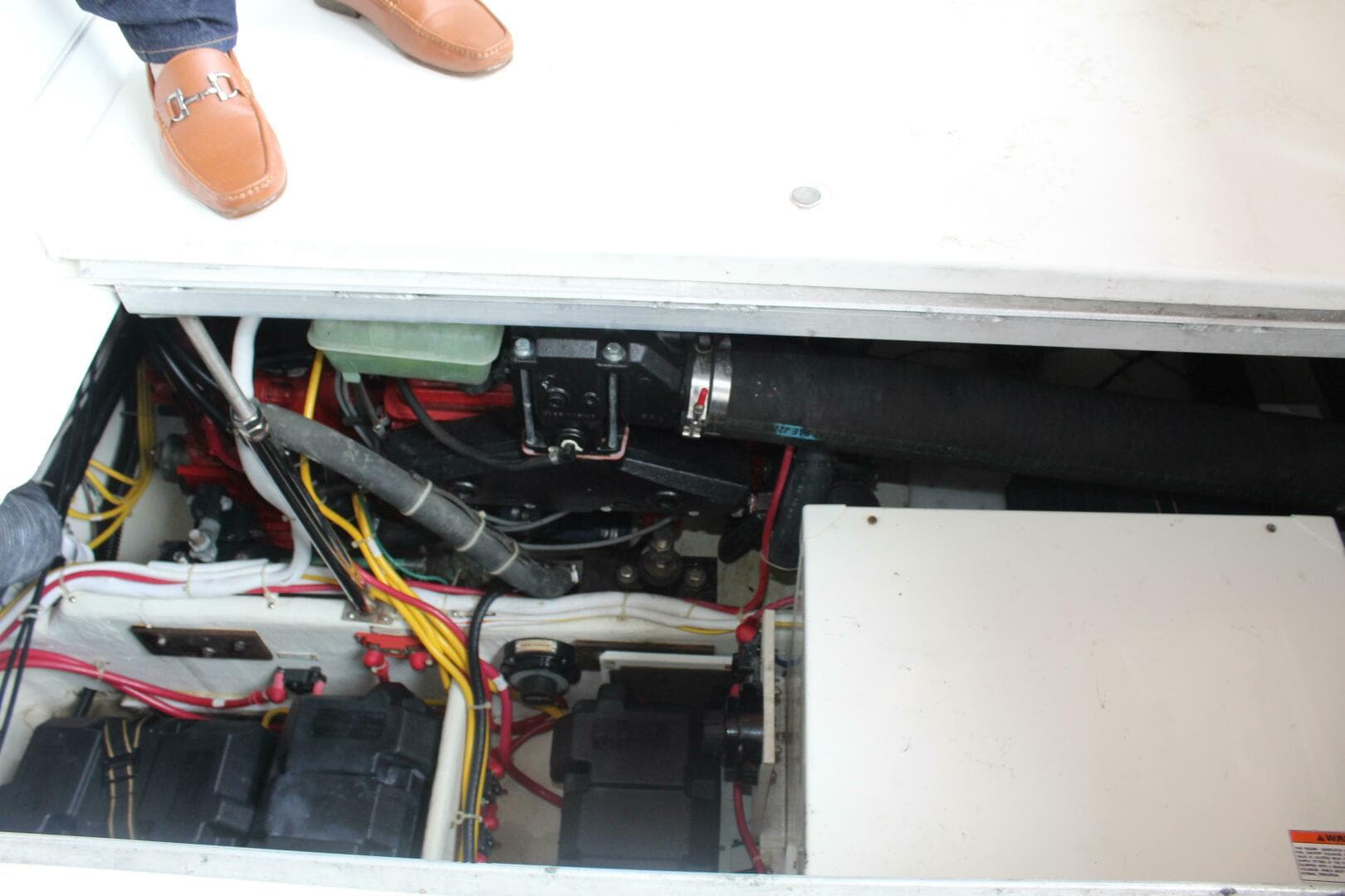 2004 Carver 360 Mariner