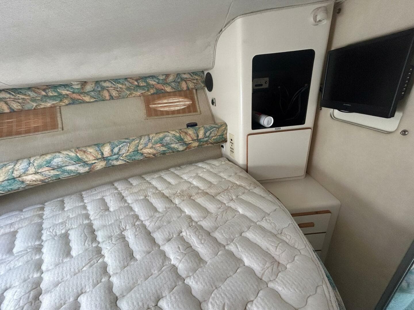 1994 Sea Ray 370 Sundancer