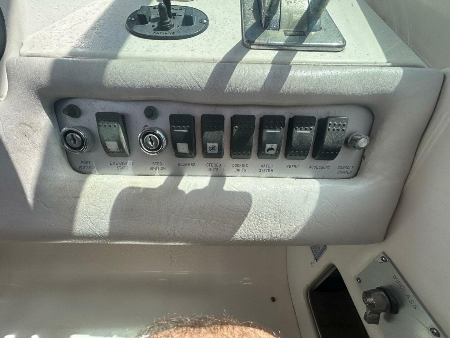 1994 Sea Ray 370 Sundancer