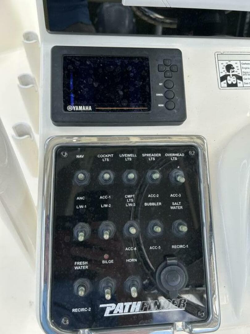 2017 Pathfinder 2200 TRS