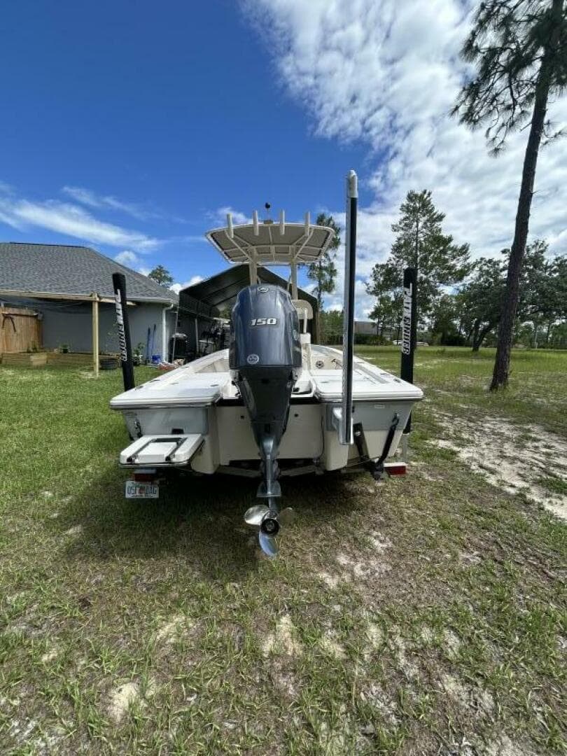 2017 Pathfinder 2200 TRS