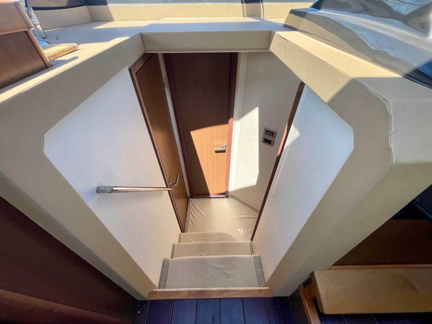 2017 Sea Ray 400 Sundancer