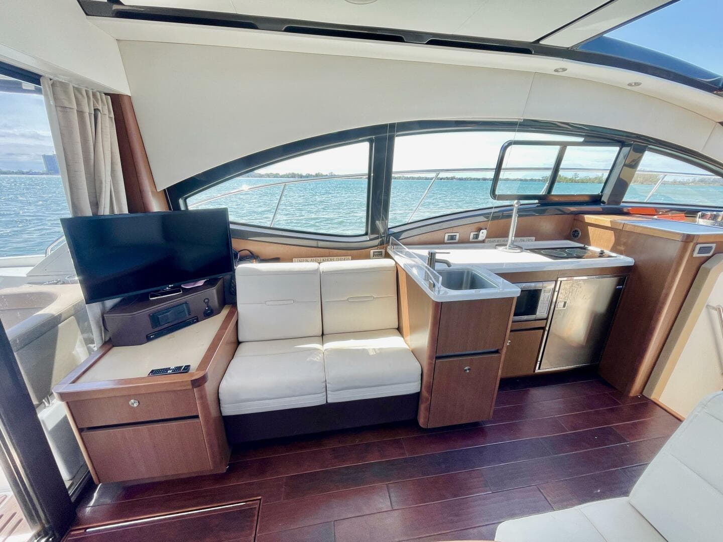 2017 Sea Ray 400 Sundancer