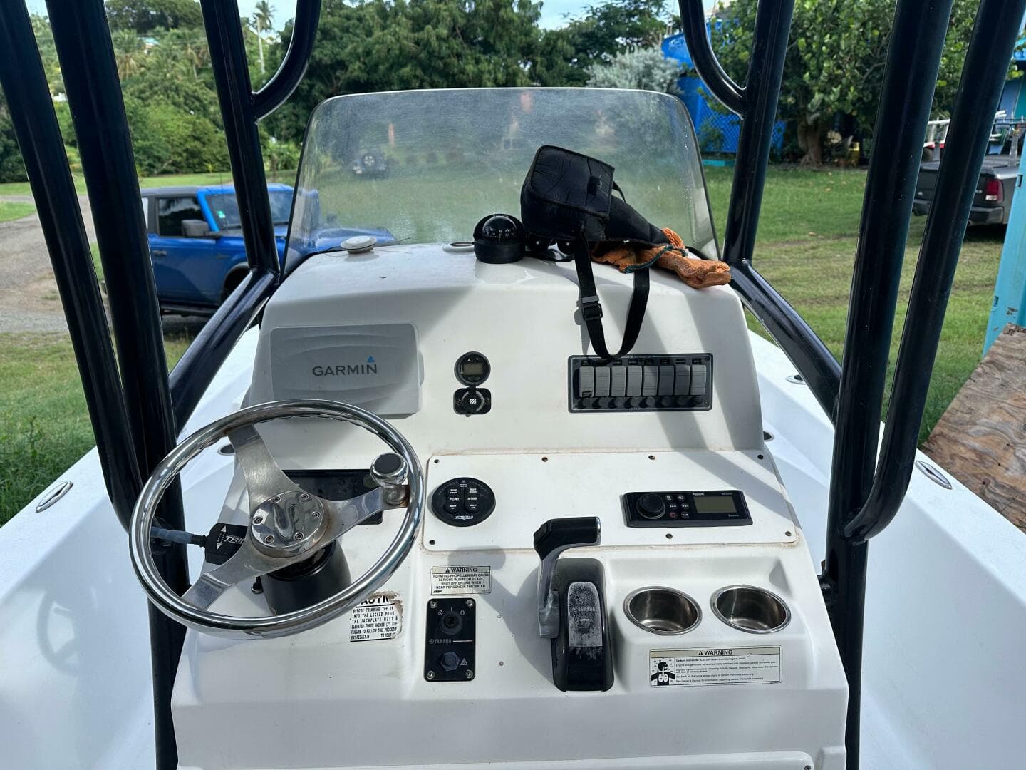 2014 Sportsman Masters 247 Bay Boat