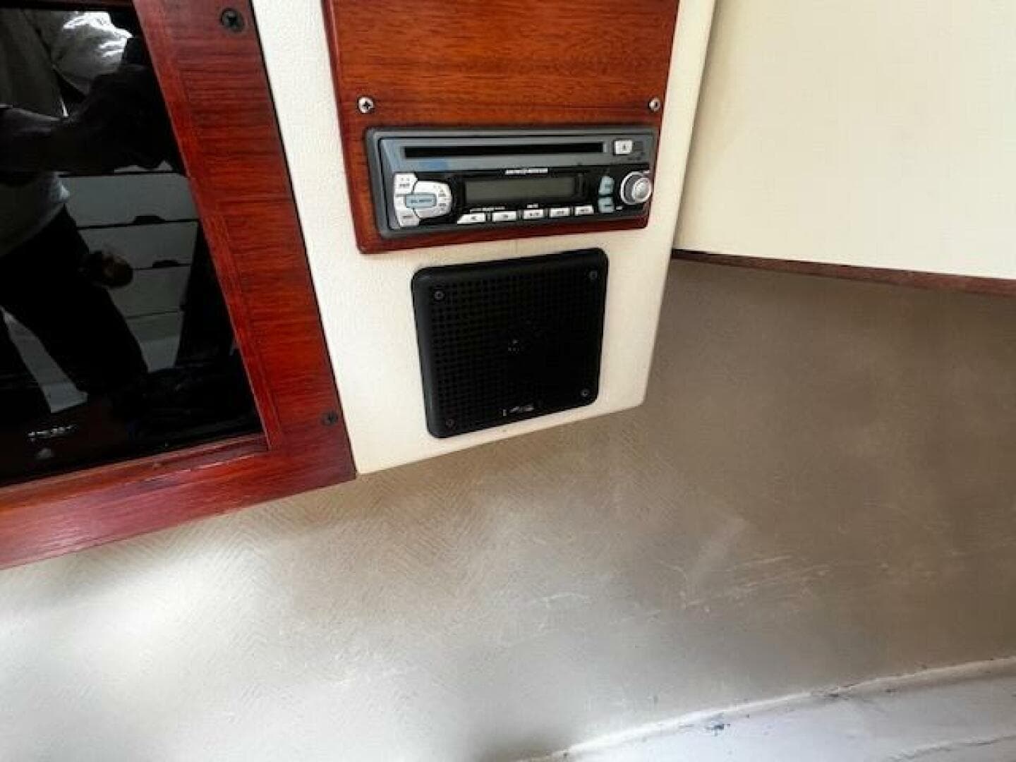 1983 Pearson 303 Sloop