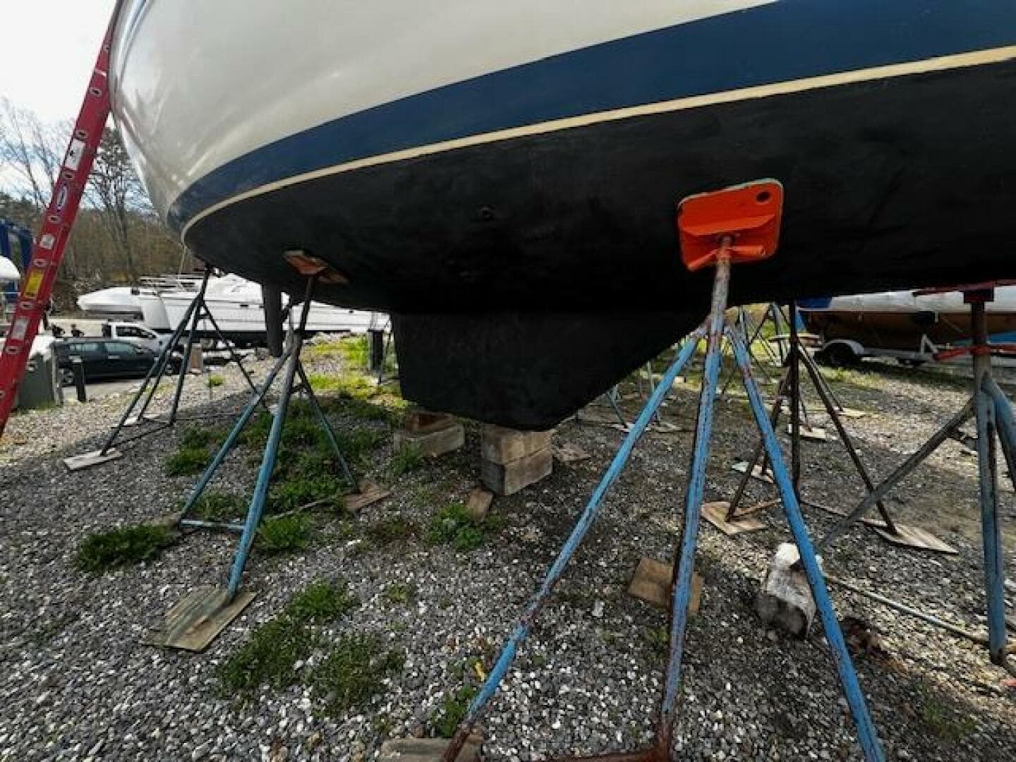 1983 Pearson 303 Sloop