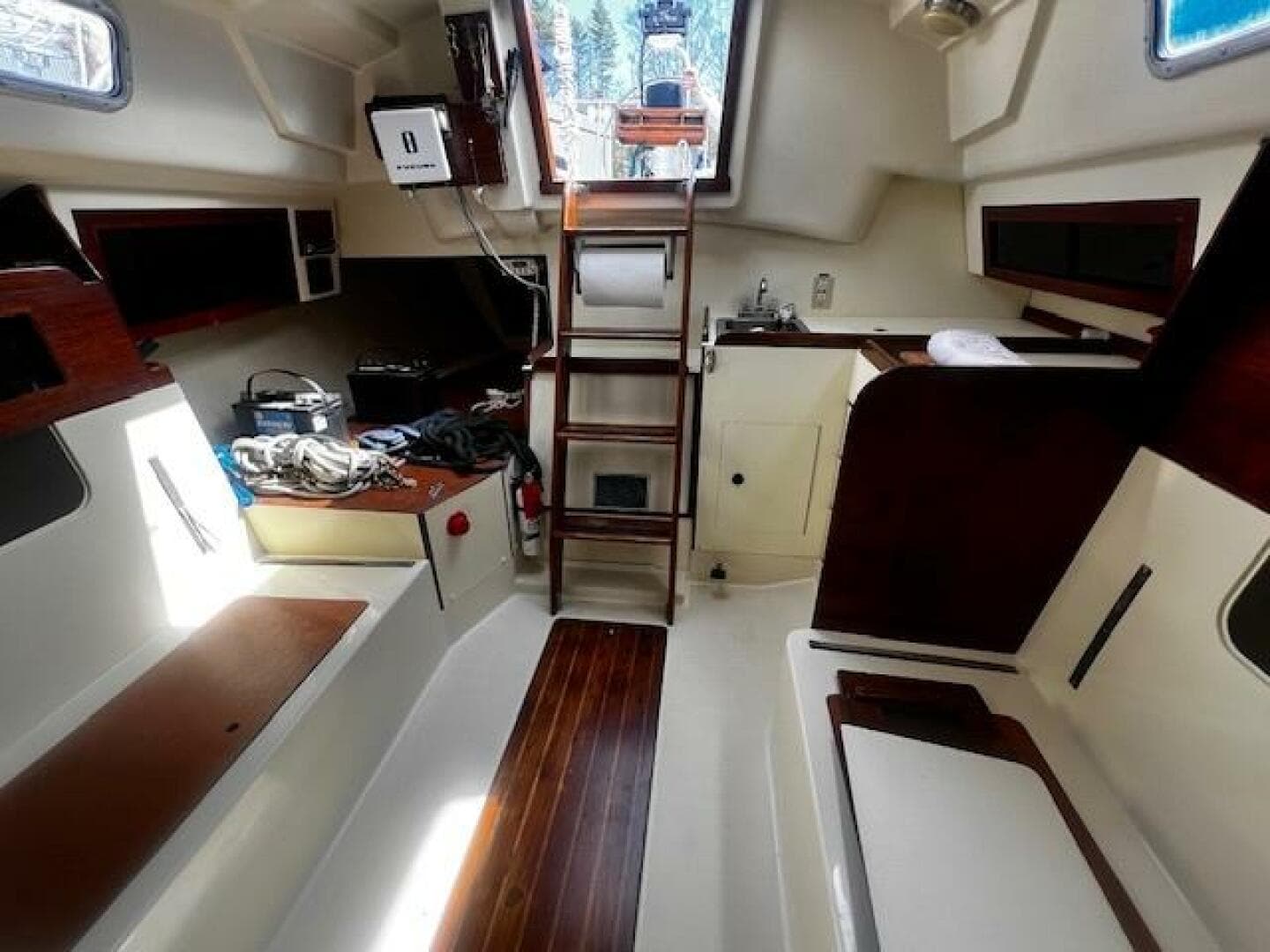 1983 Pearson 303 Sloop