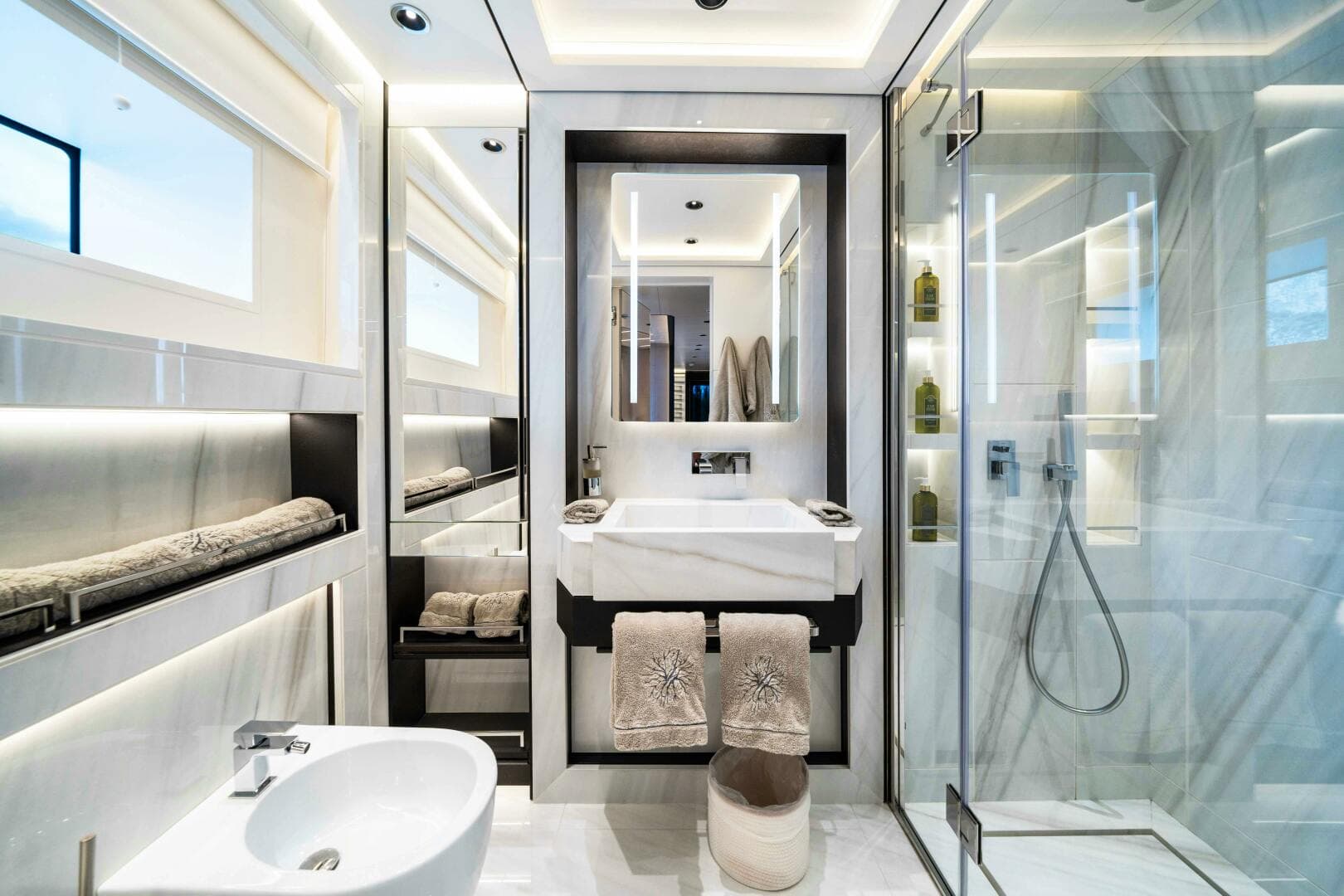 2028 Ocean King DUCALE 120