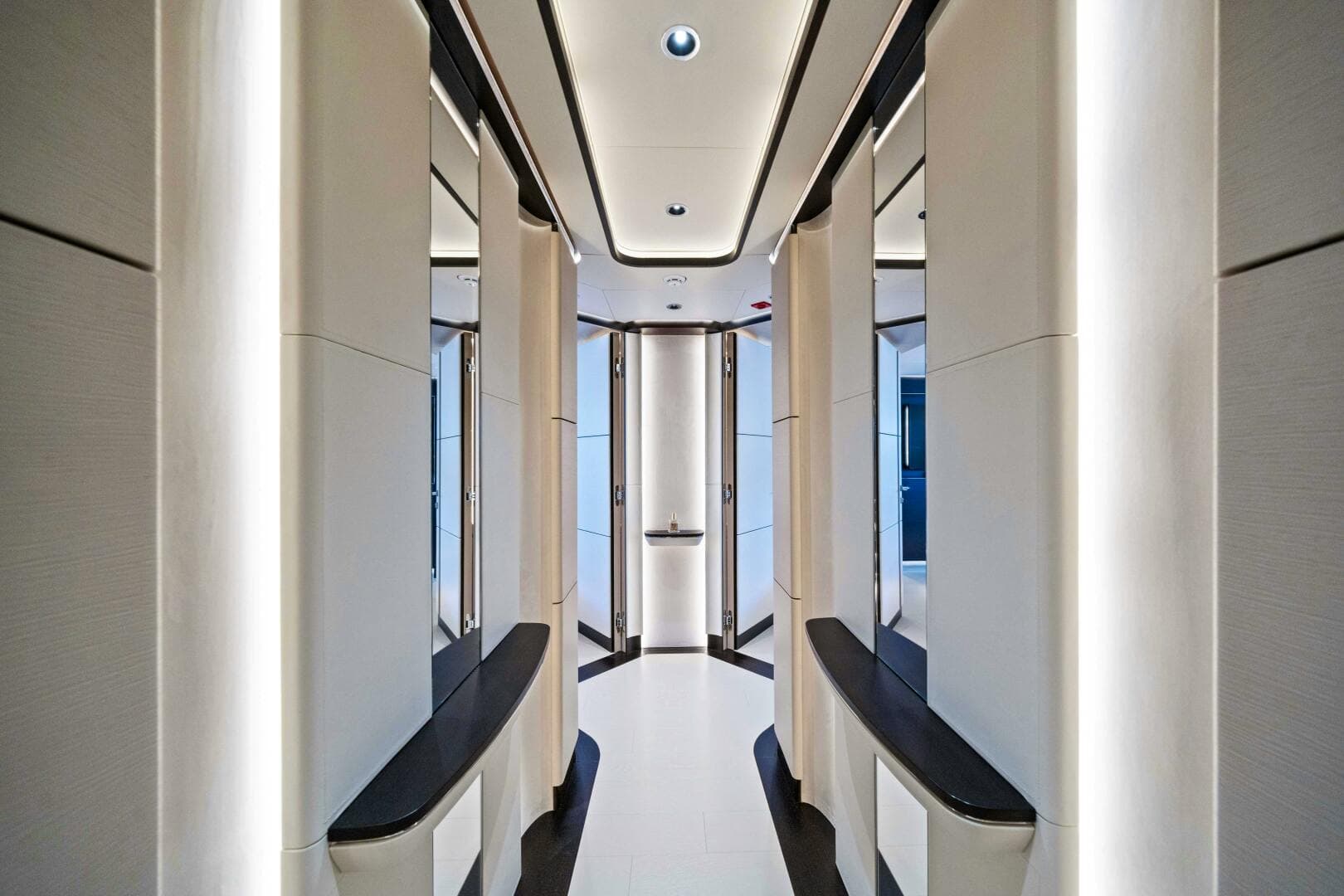 2028 Ocean King DUCALE 120