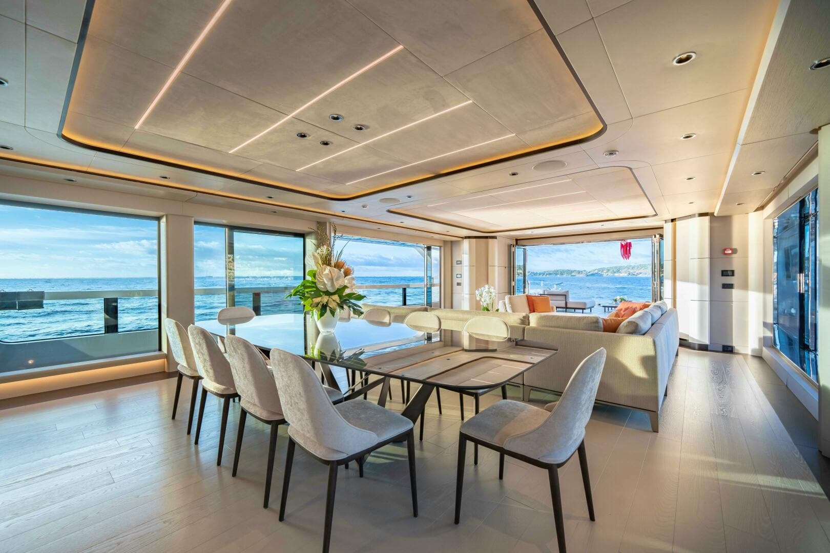 2028 Ocean King DUCALE 120