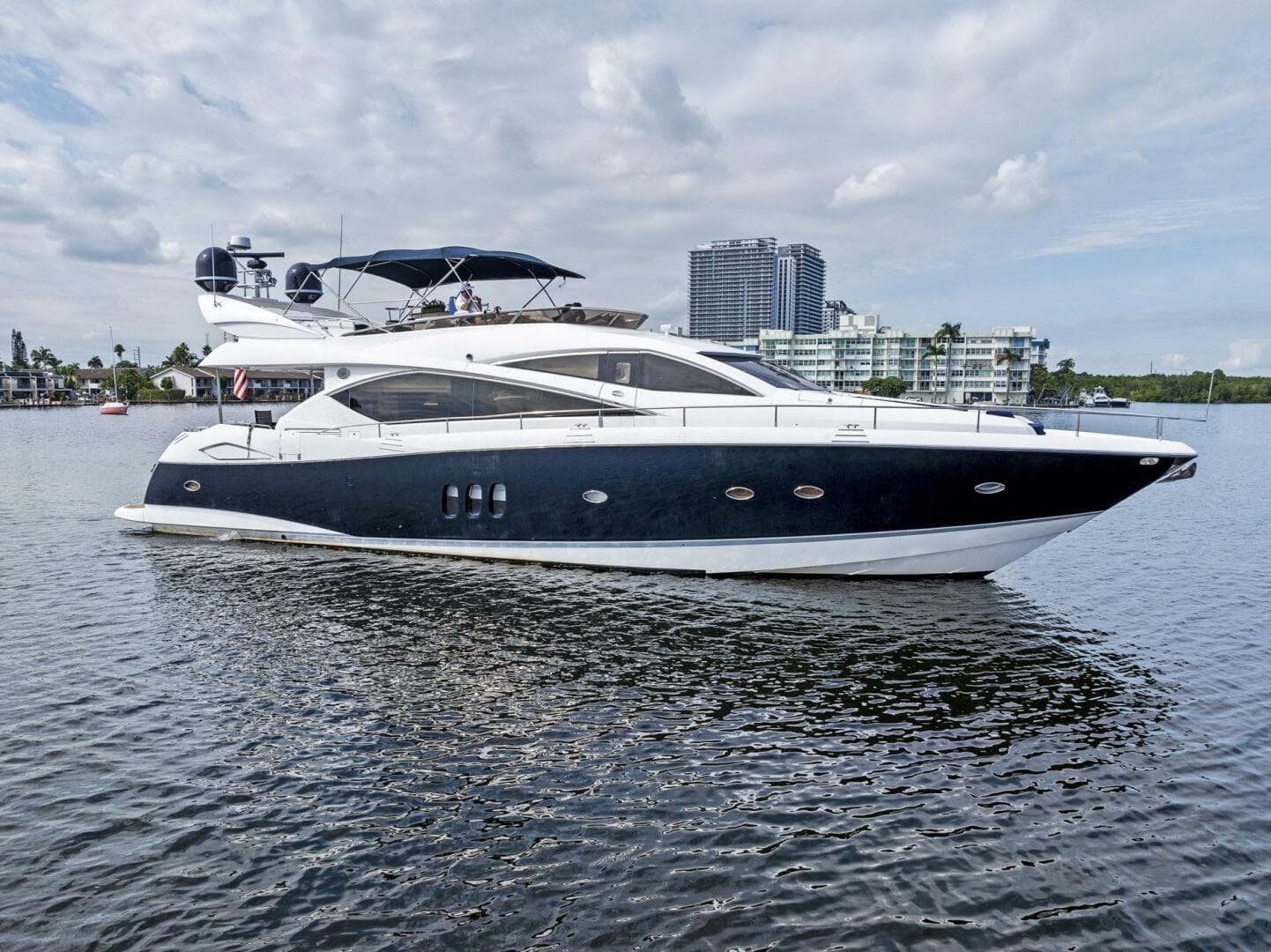 2006 Sunseeker 75 Yacht