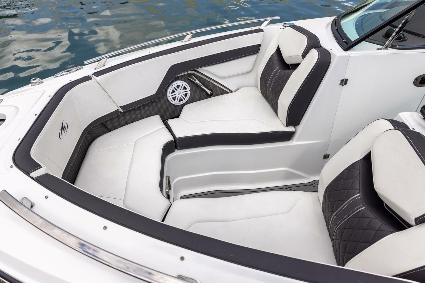 2023 Monterey 255 Super Sport boat interior with luxurious seating and modern design.