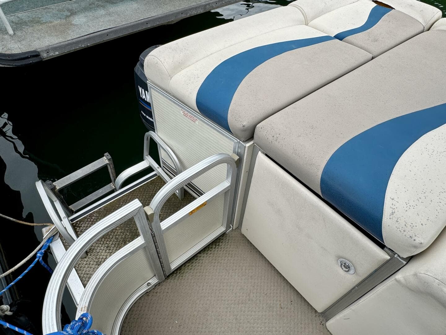 2002 Bennington 257L Pontoon Boat