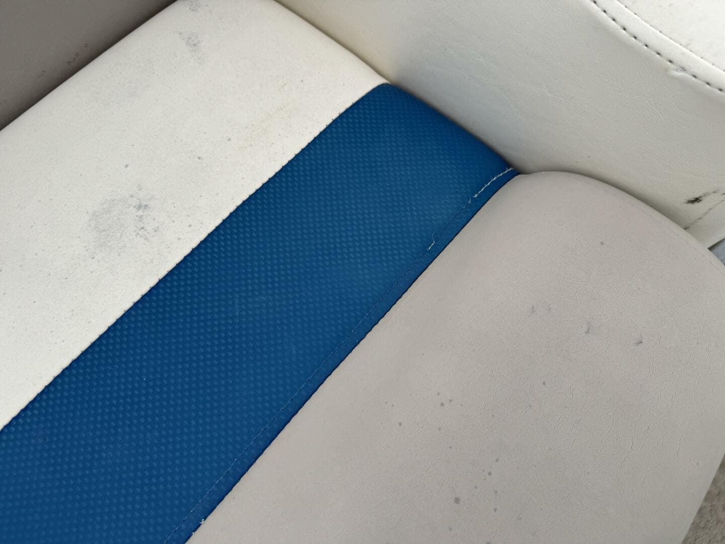 2002 Bennington 257L Pontoon Boat