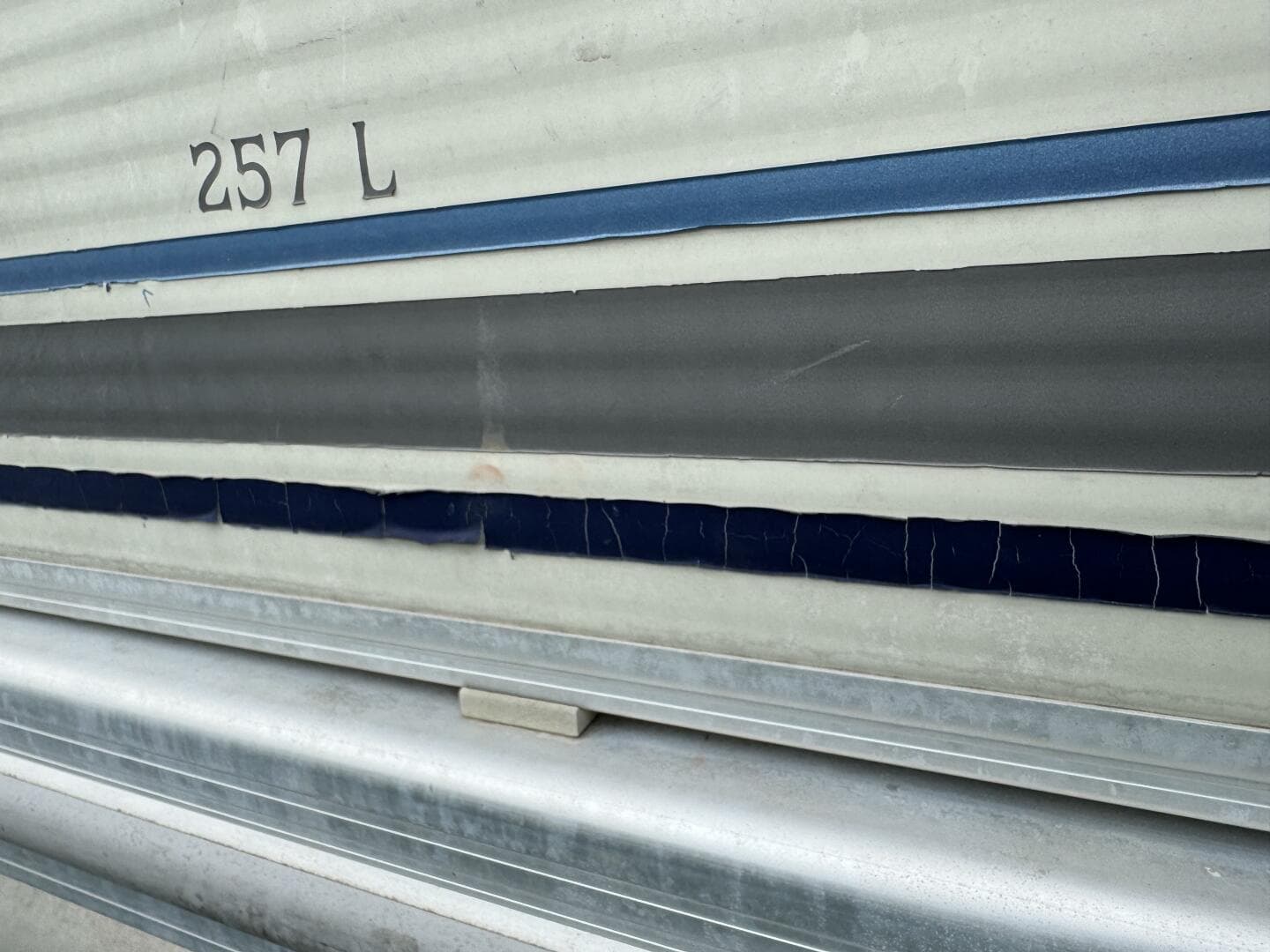 2002 Bennington 257L Pontoon Boat