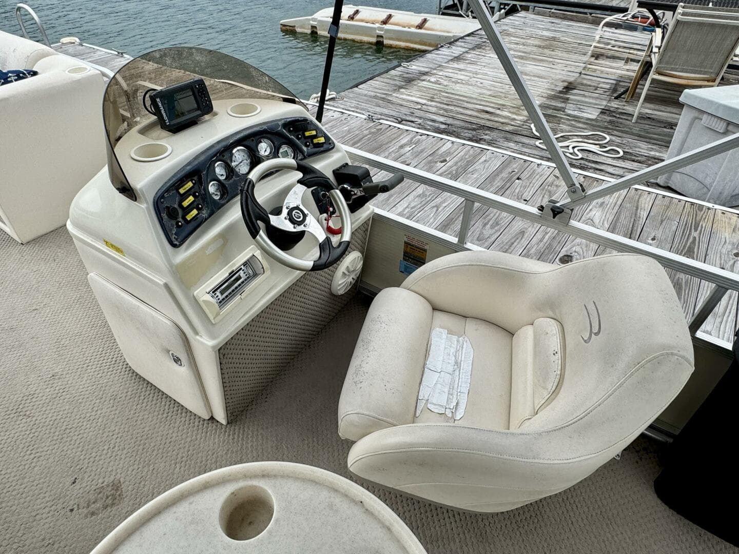 2002 Bennington 257L Pontoon Boat