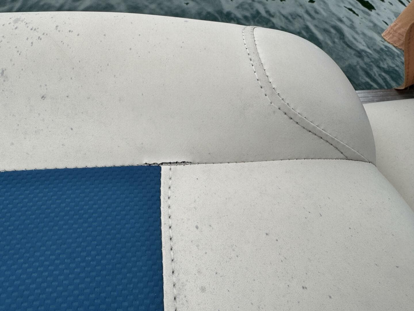 2002 Bennington 257L Pontoon Boat