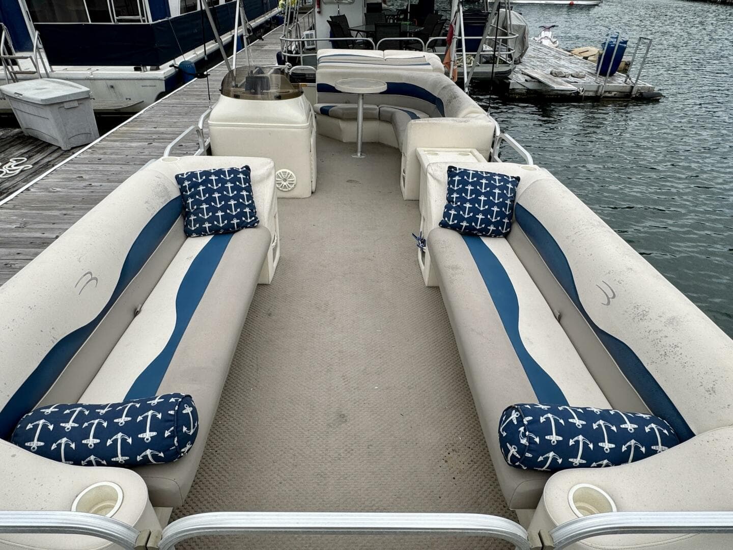 2002 Bennington 257L Pontoon Boat