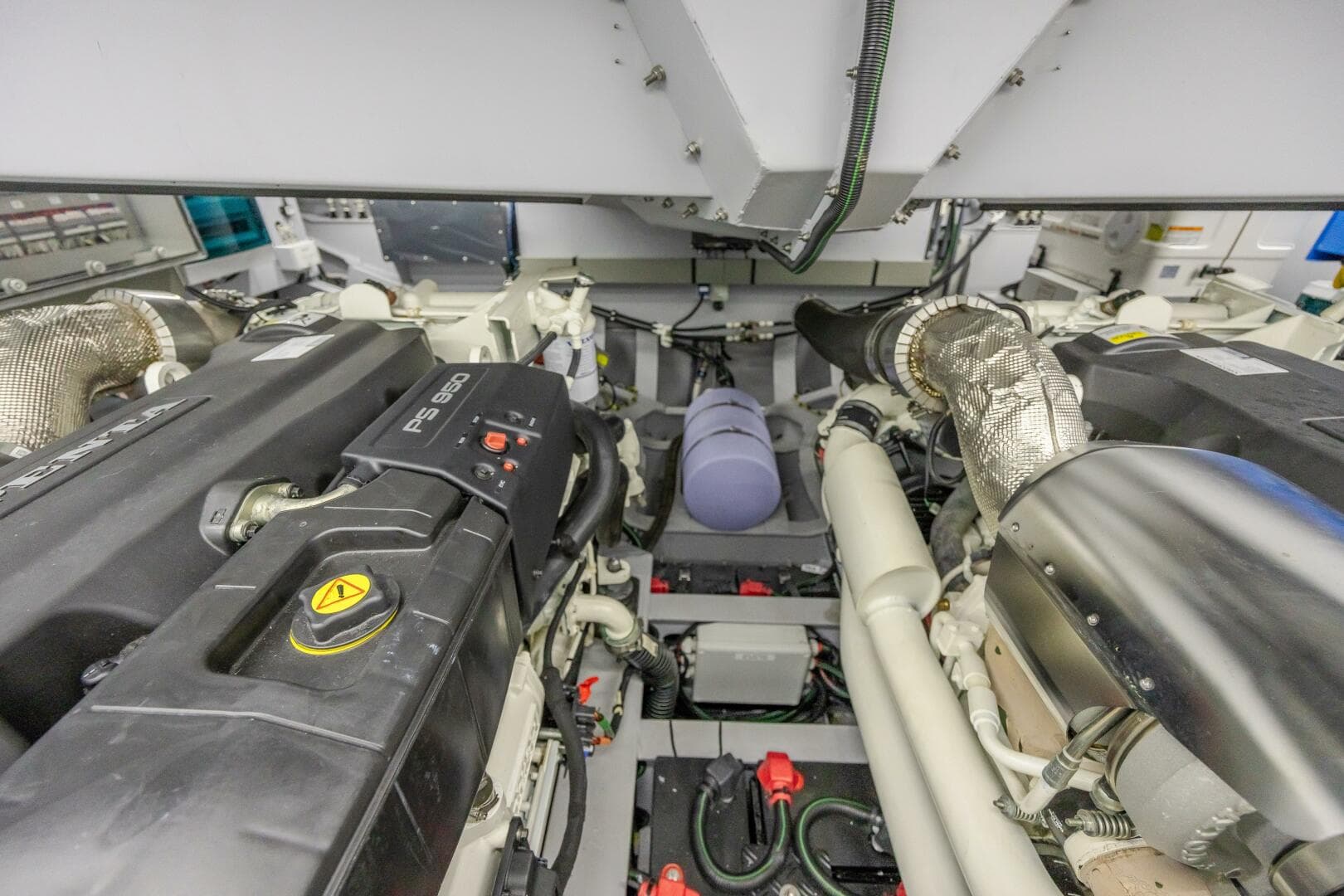 2023 Vanquish Yachts VQ58