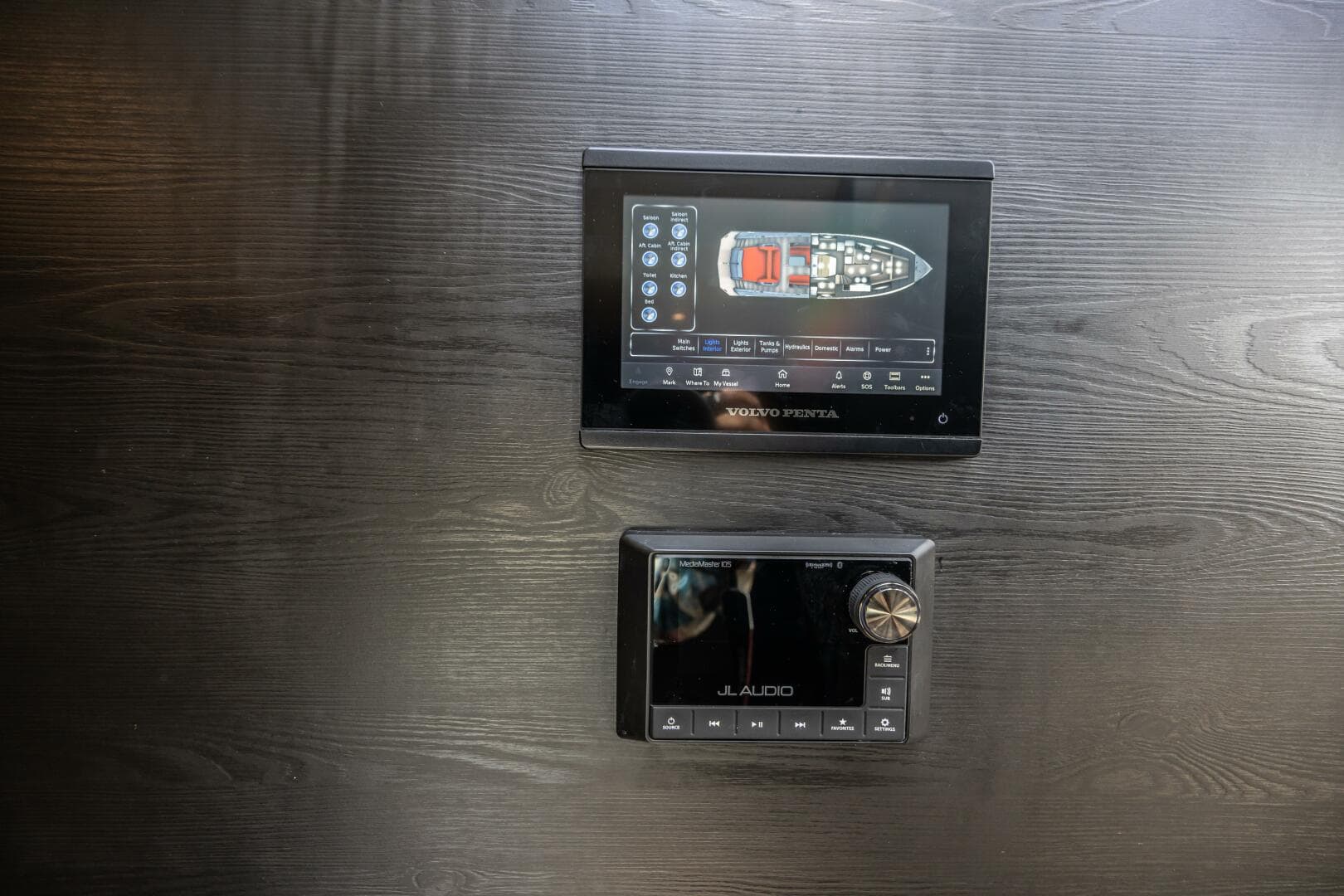 2023 Vanquish Yachts VQ58