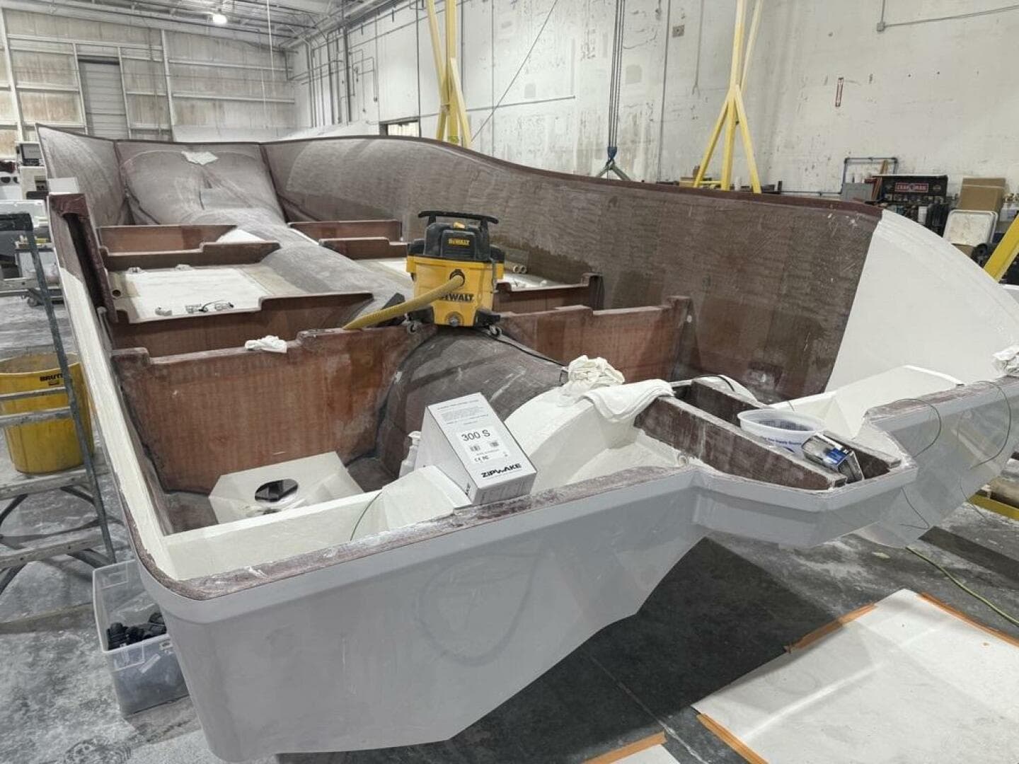 2026 Costa Custom 34sv