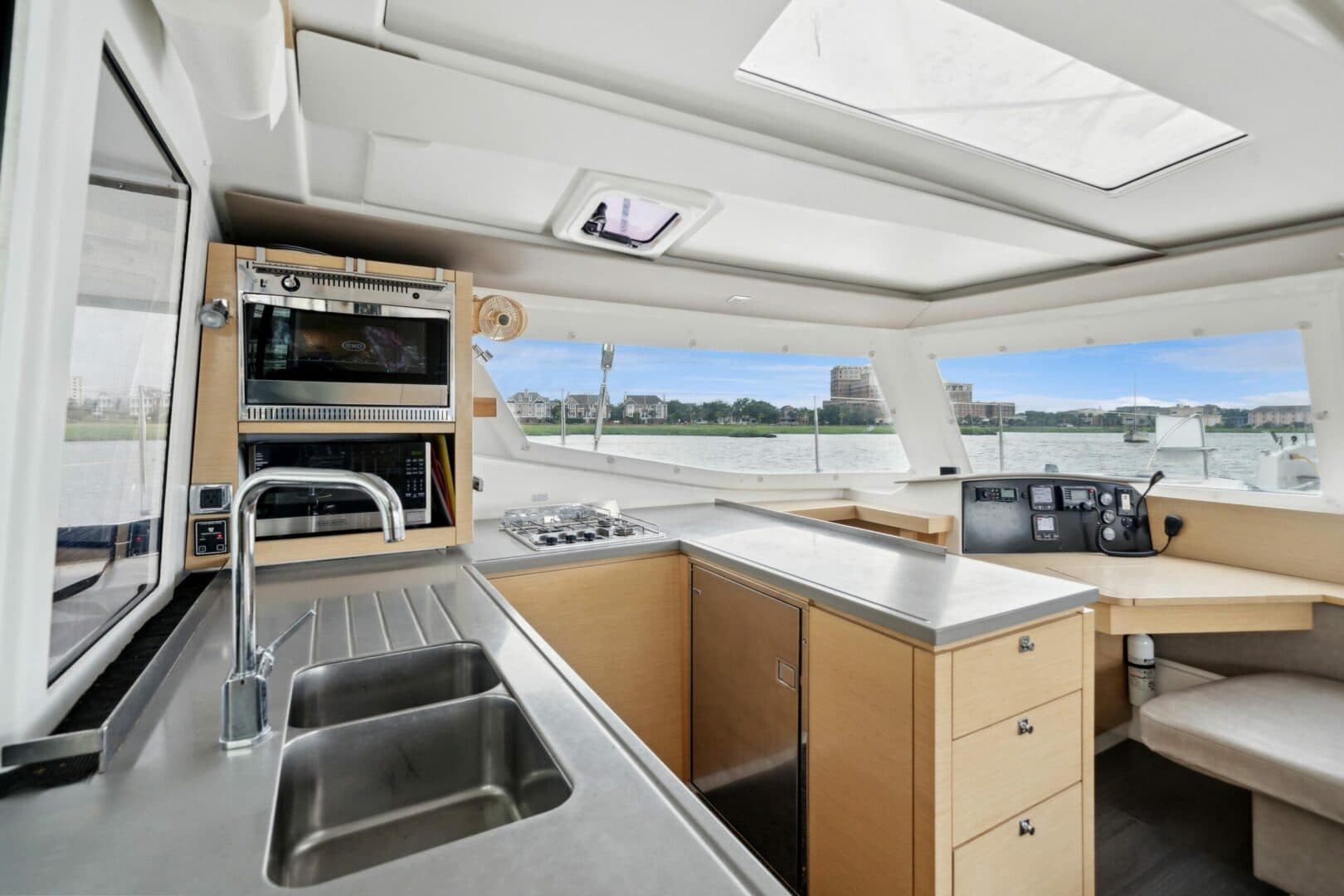 2014-fountaine-pajot-helia-44-sail-9755226-20250618093411960-1.jpg