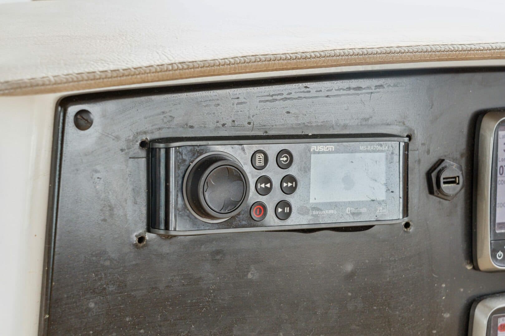 2014-fountaine-pajot-helia-44-sail-9755226-20250618093444959-1.jpg
