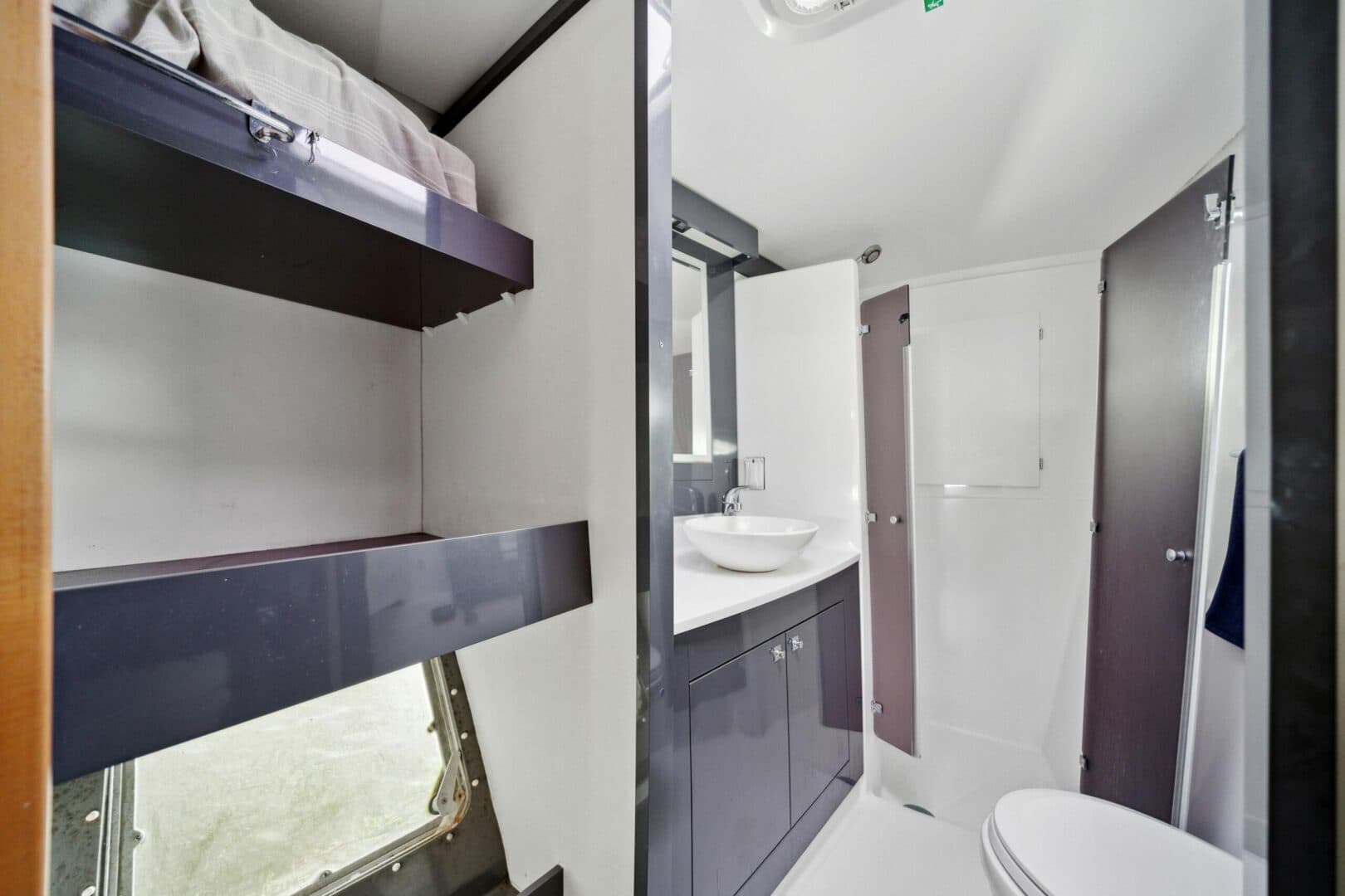 2014-fountaine-pajot-helia-44-sail-9755226-20250618093549245-1.jpg