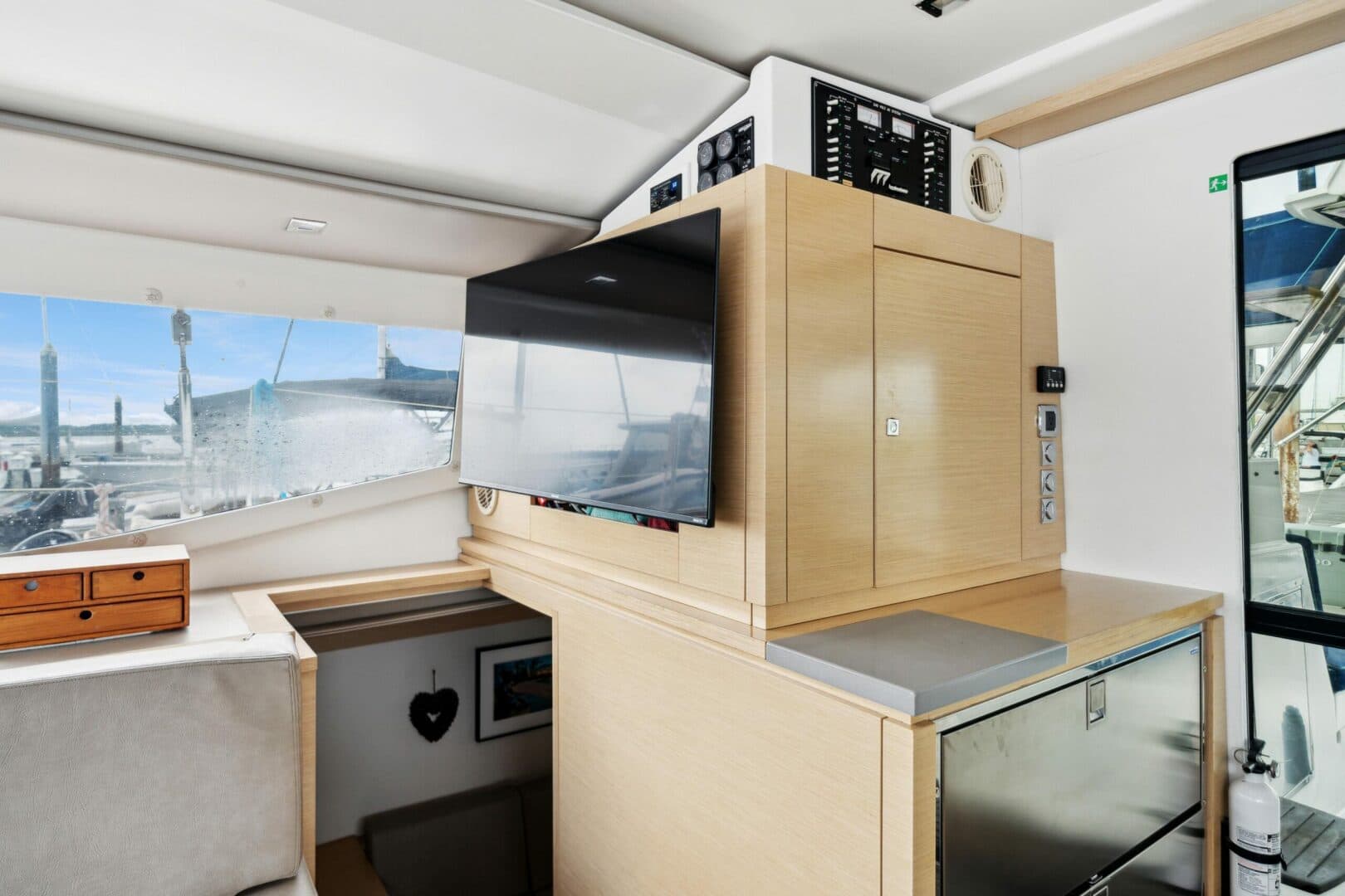 2014-fountaine-pajot-helia-44-sail-9755226-20250618093341189-1.jpg