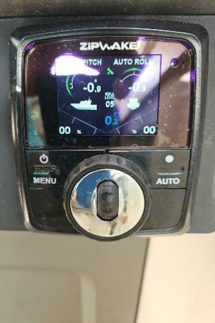 2020 Nimbus Weekender 9