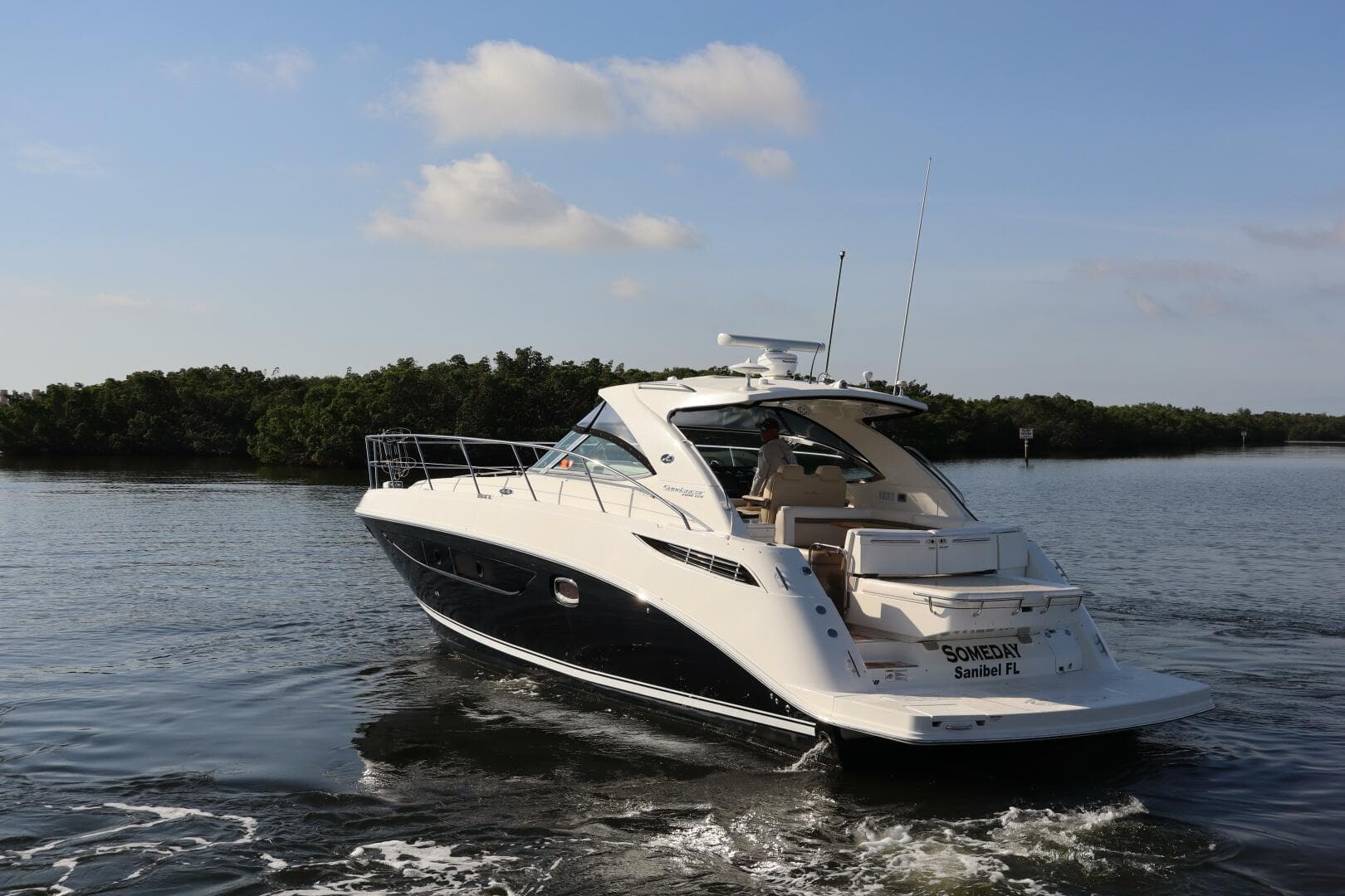 2015 Sea Ray 410 Sundancer- SOMEDAY- Transom