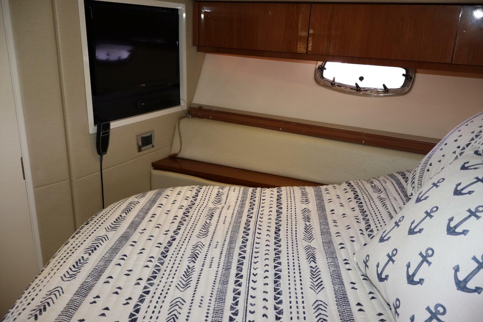 2015 Sea Ray 410 Sundancer- SOMEDAY- Master Stateroom
