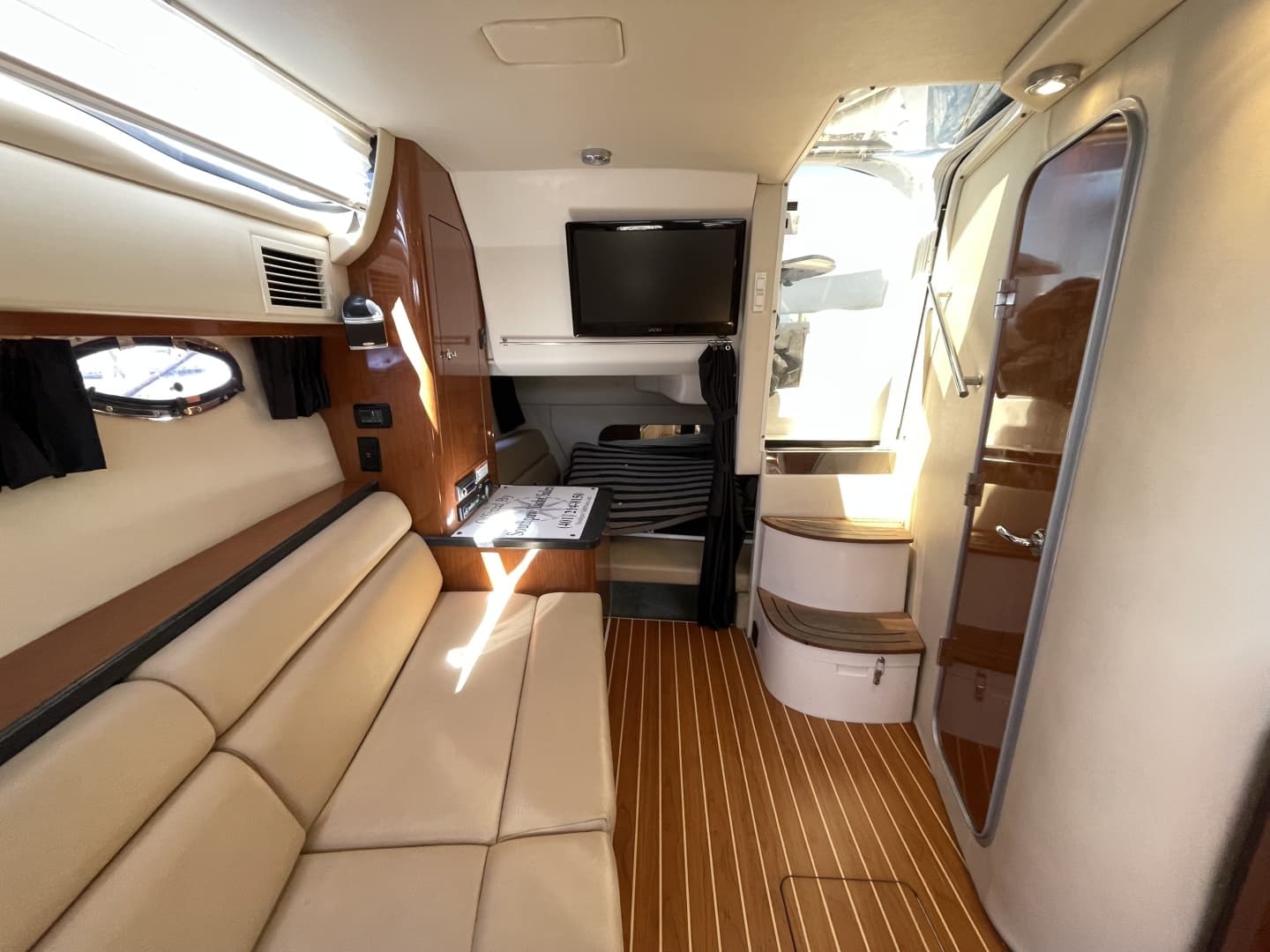 2007 Regal 3360 Window Express
