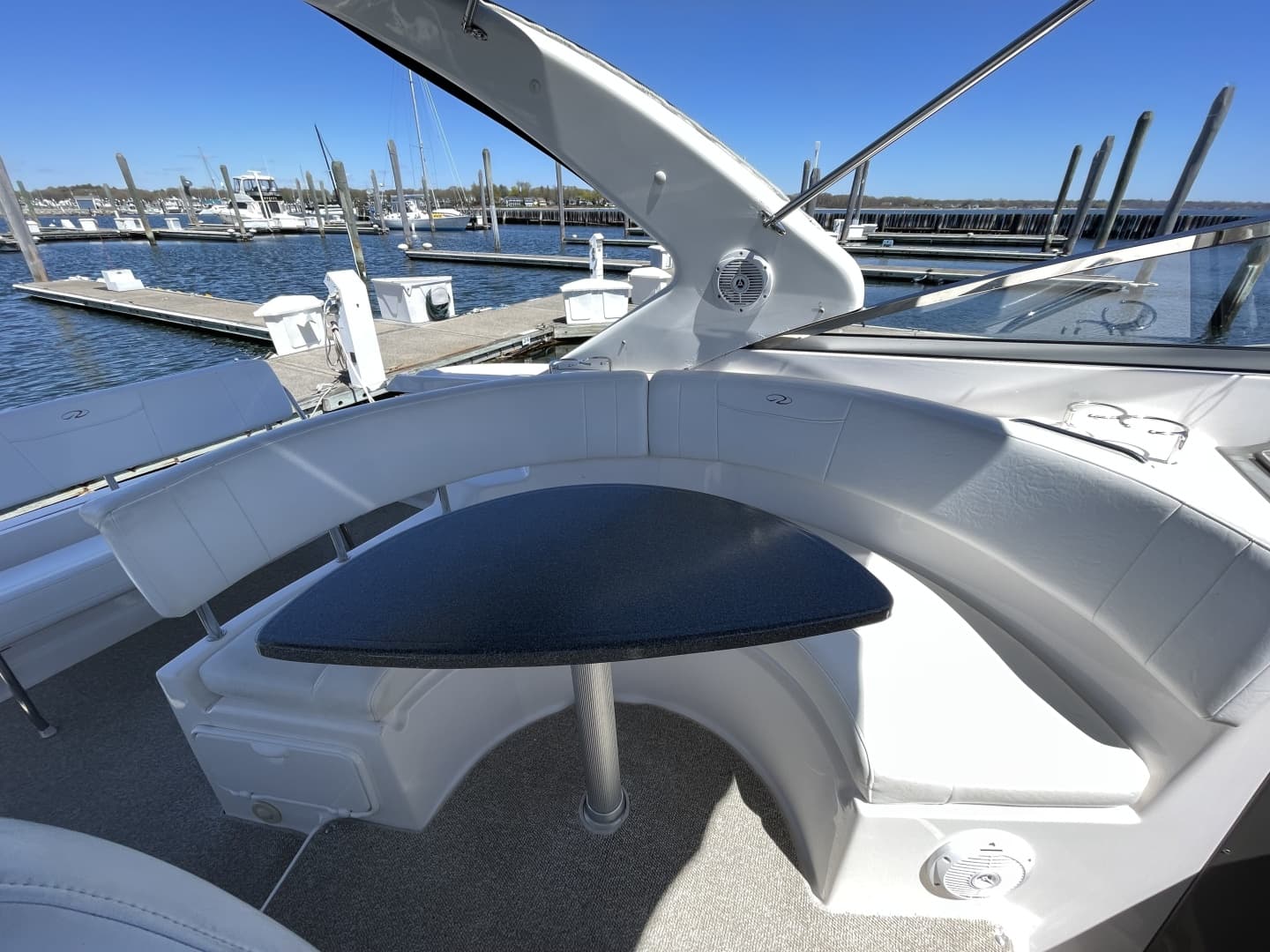 2007 Regal 3360 Window Express