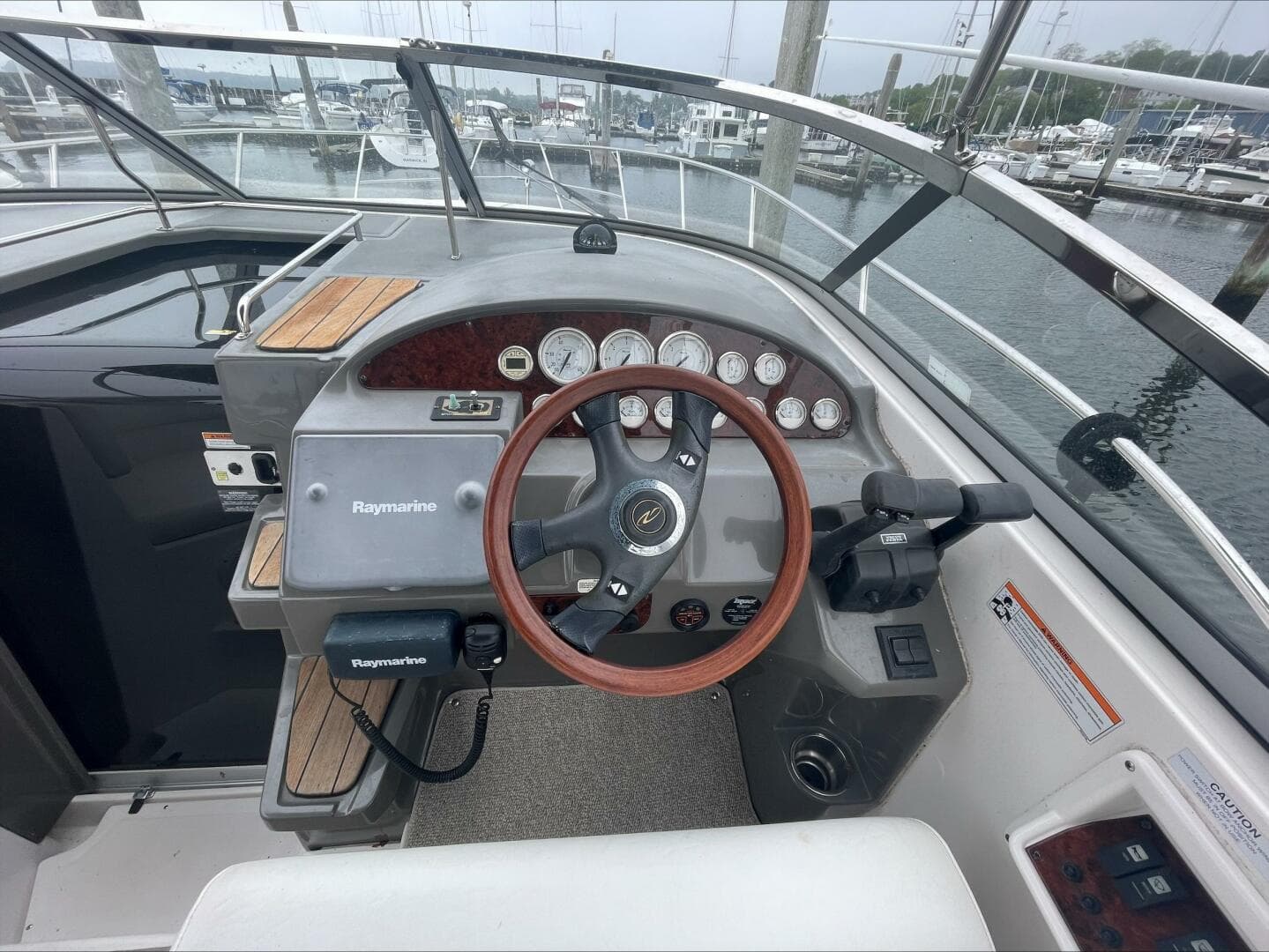 2007 Regal 3360 Window Express