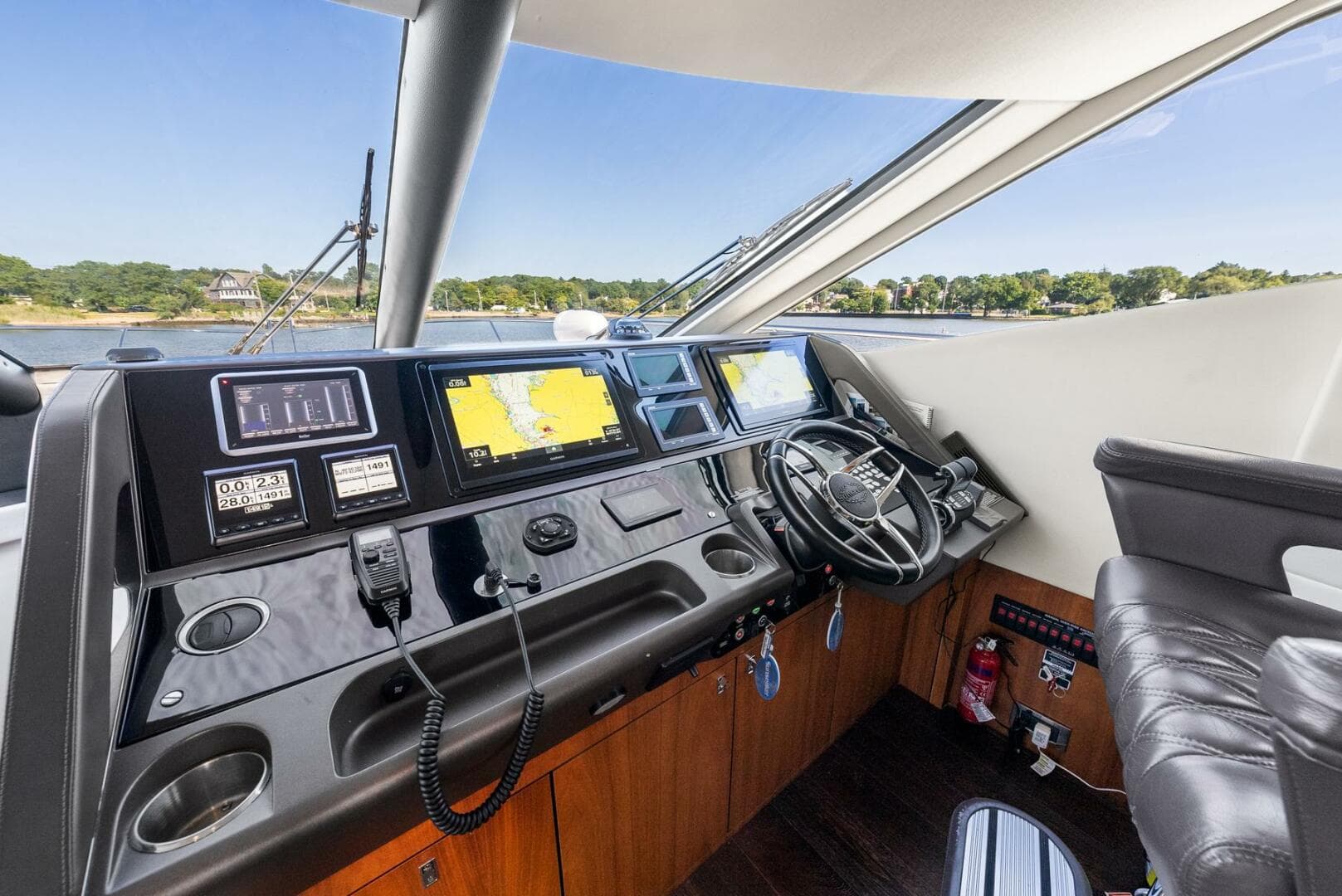 2016 Sunseeker Manhattan 65