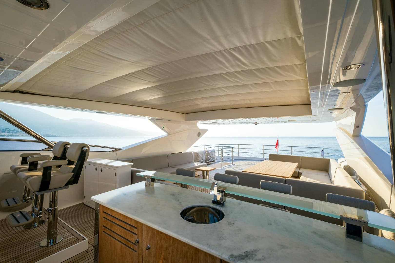 2018 Sunseeker Sunseeker 116 Yacht