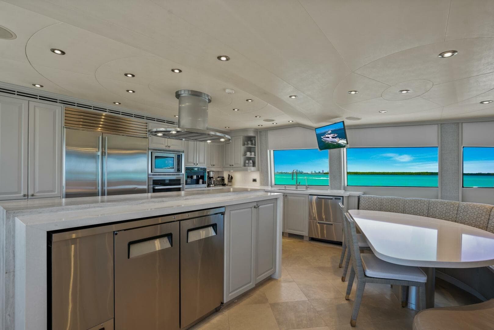 2004 Crescent Raised Pilothouse