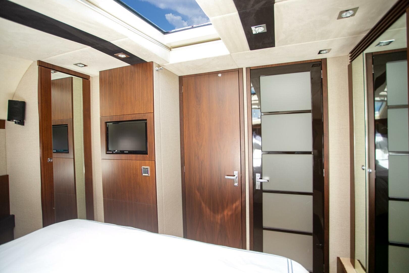 2014 Fairline Squadron 65