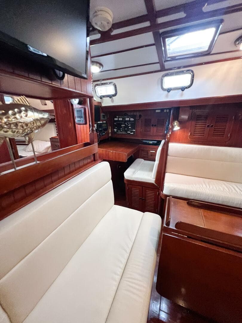 1986 Tayana Vancouver 42