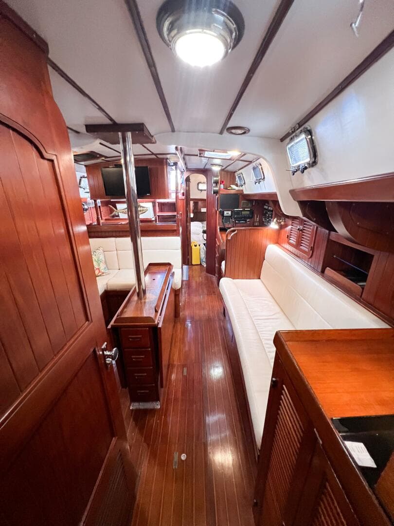 1986 Tayana Vancouver 42