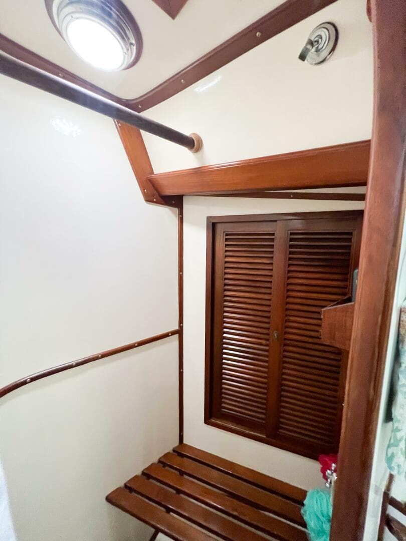 1986 Tayana Vancouver 42