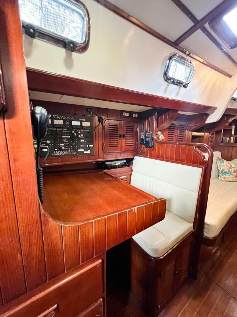 1986 Tayana Vancouver 42