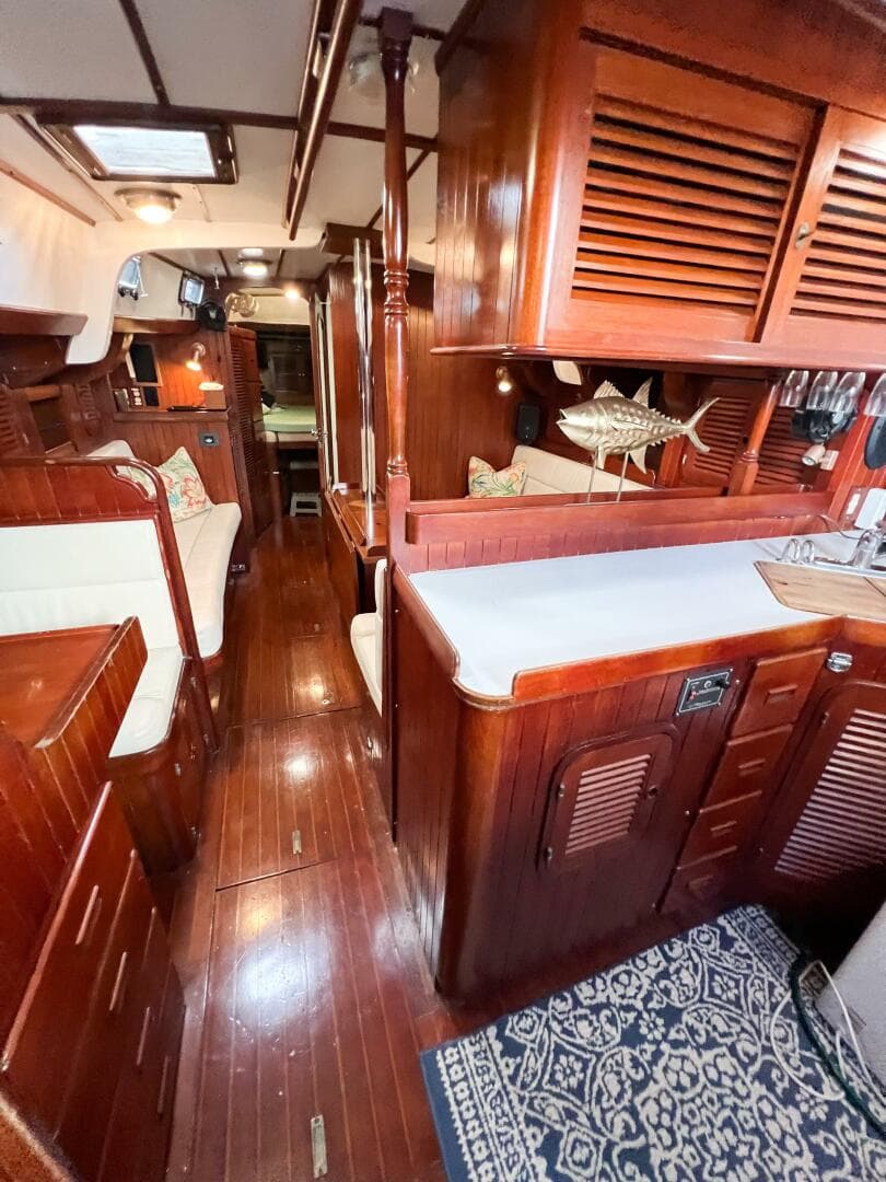 1986 Tayana Vancouver 42