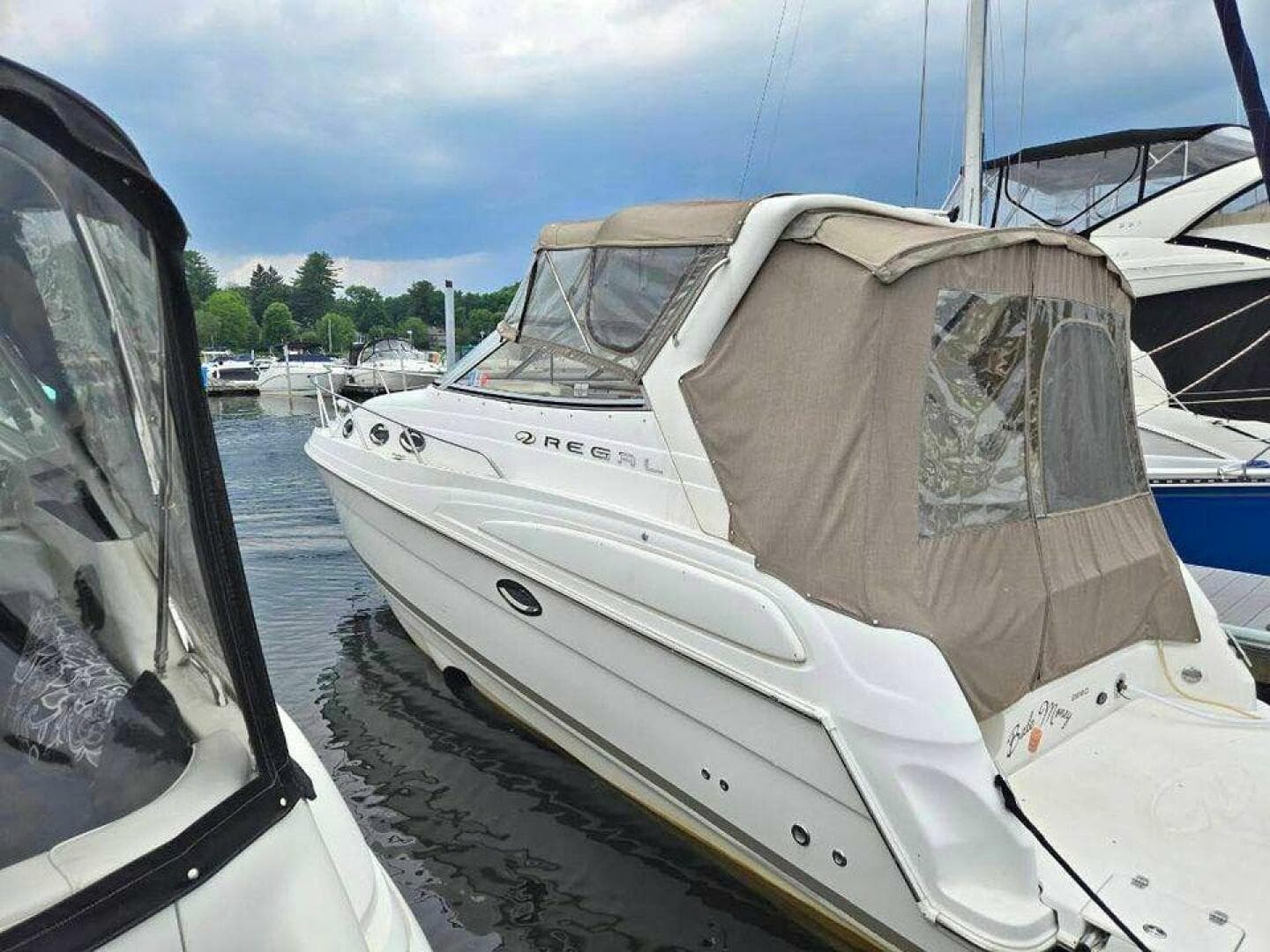 2003 Regal 2860 Commodore