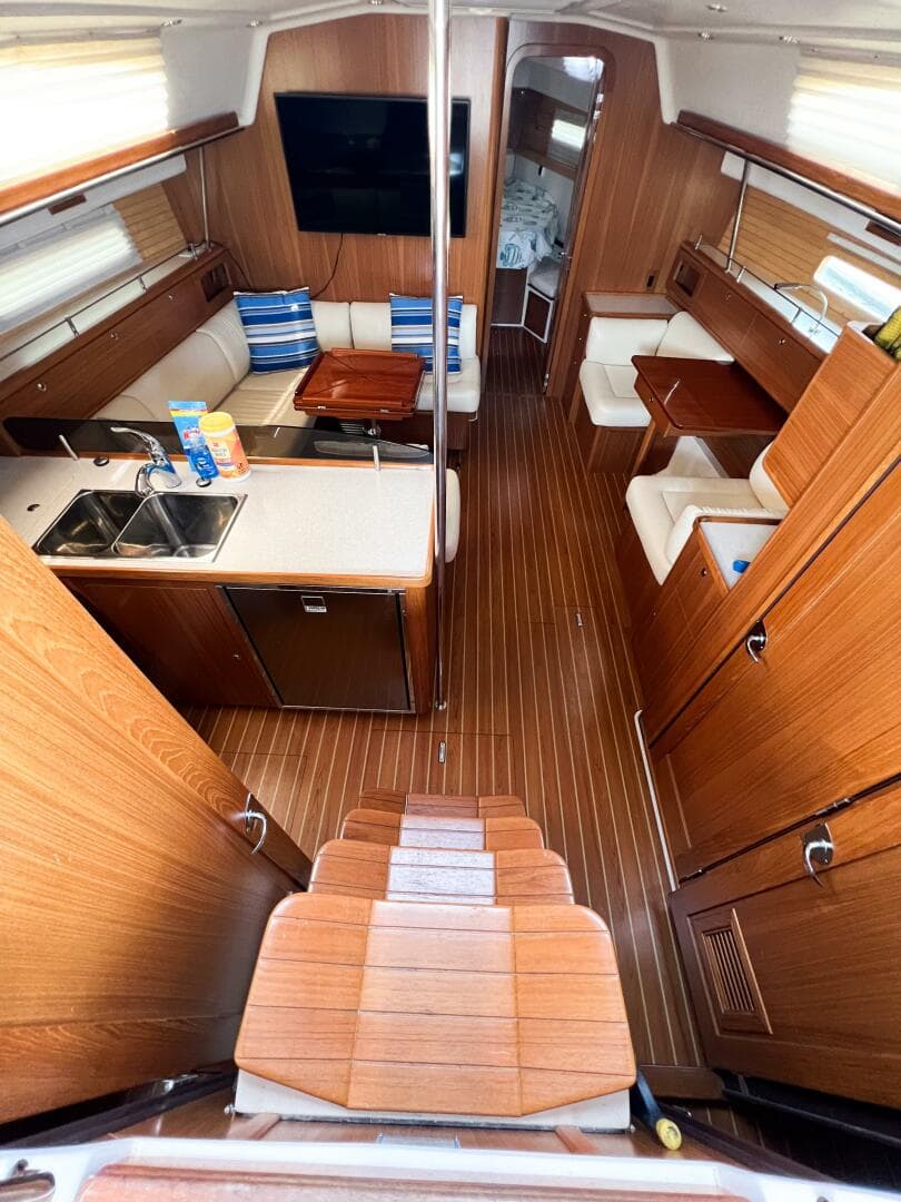 2019 Catalina 425