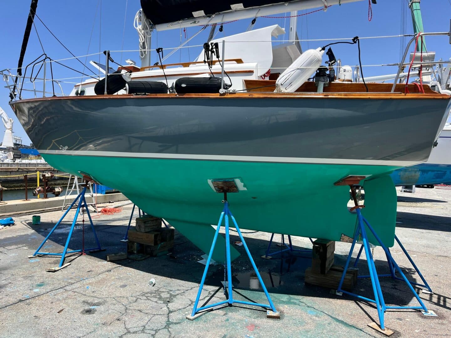 1985-cape-dory-270-sail-9178155-20250521131225354-1_XLARGE.jpg
