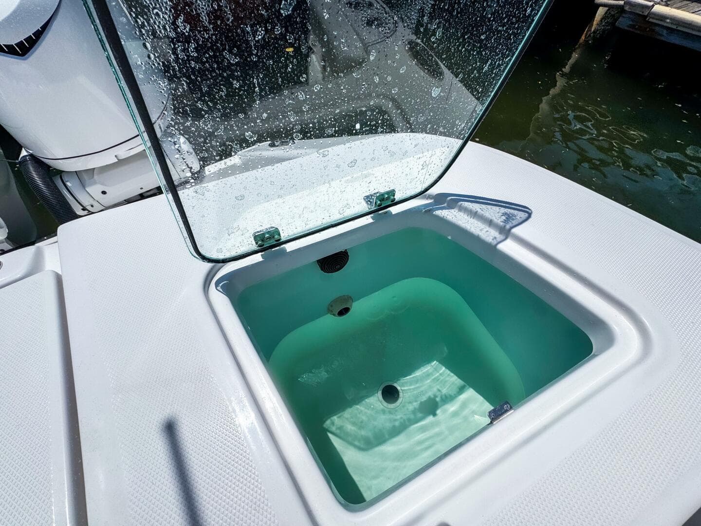 2025 Edgewater 370CC