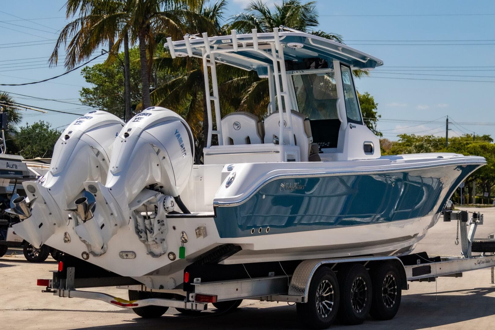 2025 Edgewater 325CC